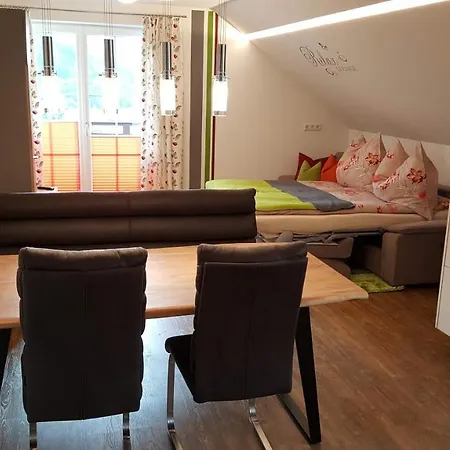 4 Jahreszeiten טאמסווג